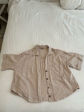 Zara Beige Short-Sleeve Button-Up Shirt